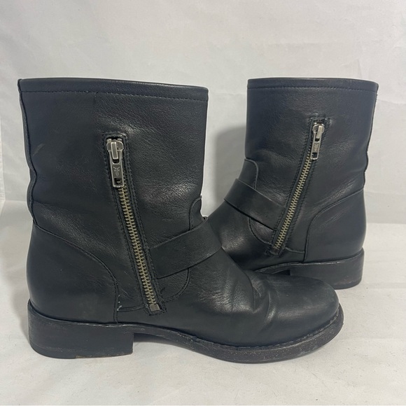 Frye | Short Black Leather Boots with Buckle and Side Zipper Size 7 - Picture 6 of 11